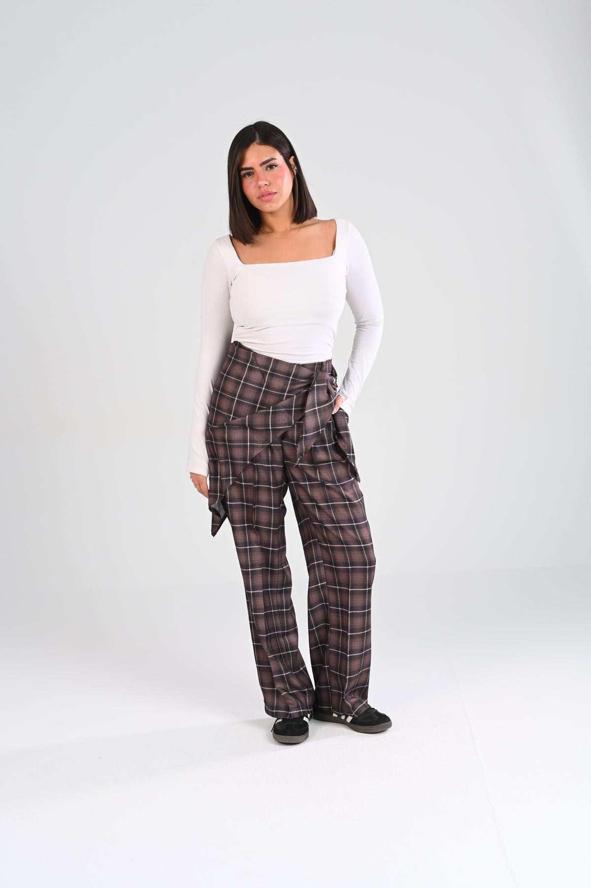 wide-leg plaid viral pants