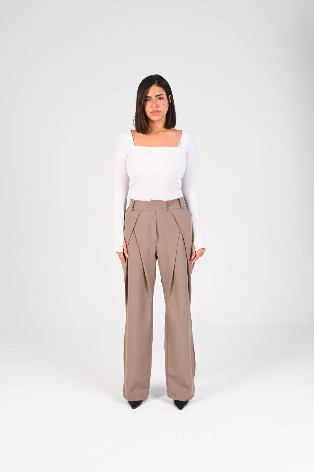 flared pleated pants